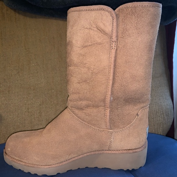 Ugg Kristin - Tan - Picture 4 of 8